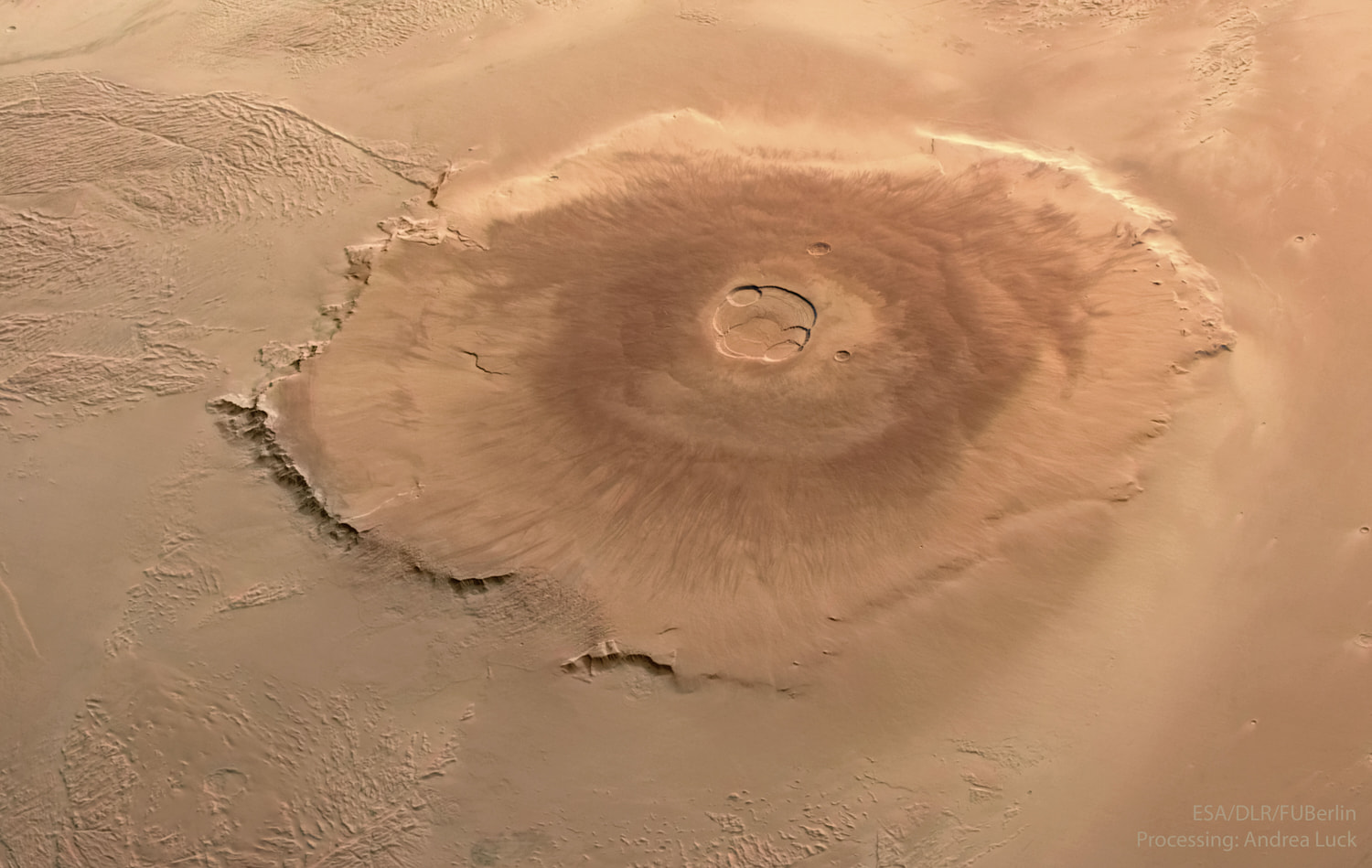 Gunun-Astronomi-Gorseli-4-Nisan-2023 | Uzaydan Haberler Olympus Mons: Güneş Sistemindeki En Büyük Volkan | Uzaydan Haberler