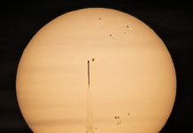 Güneşte Bir Roket Güneşte Bir Roket