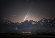 Yüksek Tatralar üzerinde Lemmon Kuyruklu Yıldızı Yüksek Tatralar üzerinde Lemmon Kuyruklu Yıldızı