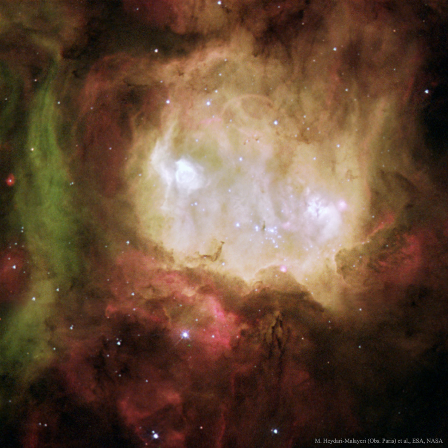 Günün Astronomi Görseli 26 Ekim 2025 | Uzaydan Haberler Cadılar Bayramı ve Hayalet Başı Nebulası | Uzaydan Haberler
