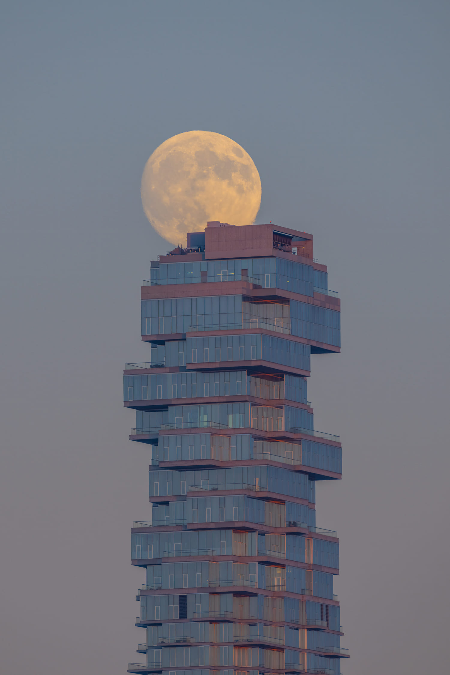 Günün Astronomi Görseli 9 Ekim 2025 | Uzaydan Haberler Jenga Ayı | Uzaydan Haberler