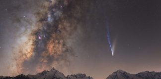 Lemmon Kuyruklu Yıldızı ve Samanyolu Lemmon Kuyruklu Yıldızı ve Samanyolu