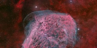 NGC 6888: Hilal Nebulası NGC 6888: Hilal Nebulası