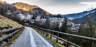 Bir Gün Dönümü Güneşi Dövmesi Bir Gün Dönümü Güneşi Dövmesi