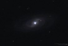 Einstein Haçı Kütle Çekimi Merceği Einstein Haçı Kütle Çekimi Merceği