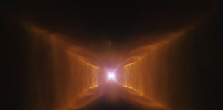 Hubble’dan Kırmızı Dikdörtgen Nebula Hubble'dan Kırmızı Dikdörtgen Nebula