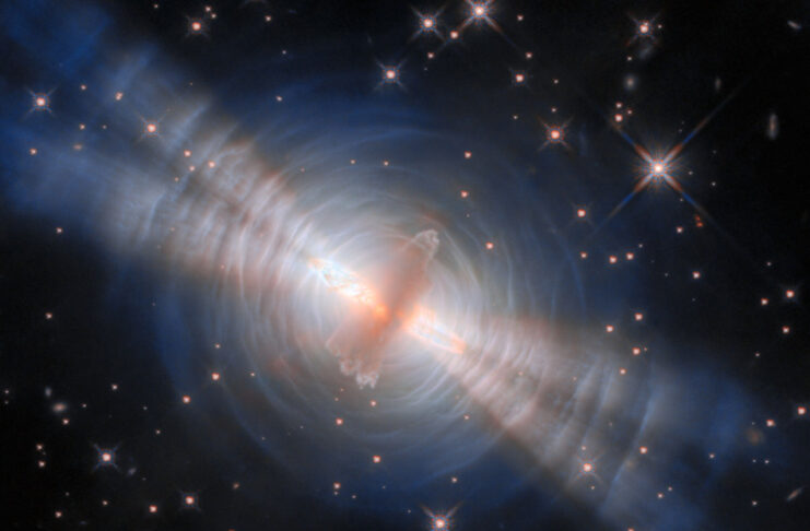 Hubble Teleskobu’ndan Yumurta Nebulası Hubble Teleskobu'ndan Yumurta Nebulası