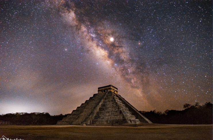 Tüylü Yılan Piramidi’nde Ekinoks Tüylü Yılan Piramidi'nde Ekinoks