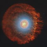 Kozmik Bucky Küreleri İçeren Bir Gezegenimsi Nebula Kozmik Bucky Küreleri İçeren Bir Gezegenimsi Nebula