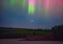 Aurora Altında Mars ve Arı Kovanı Aurora Altında Mars ve Arı Kovanı